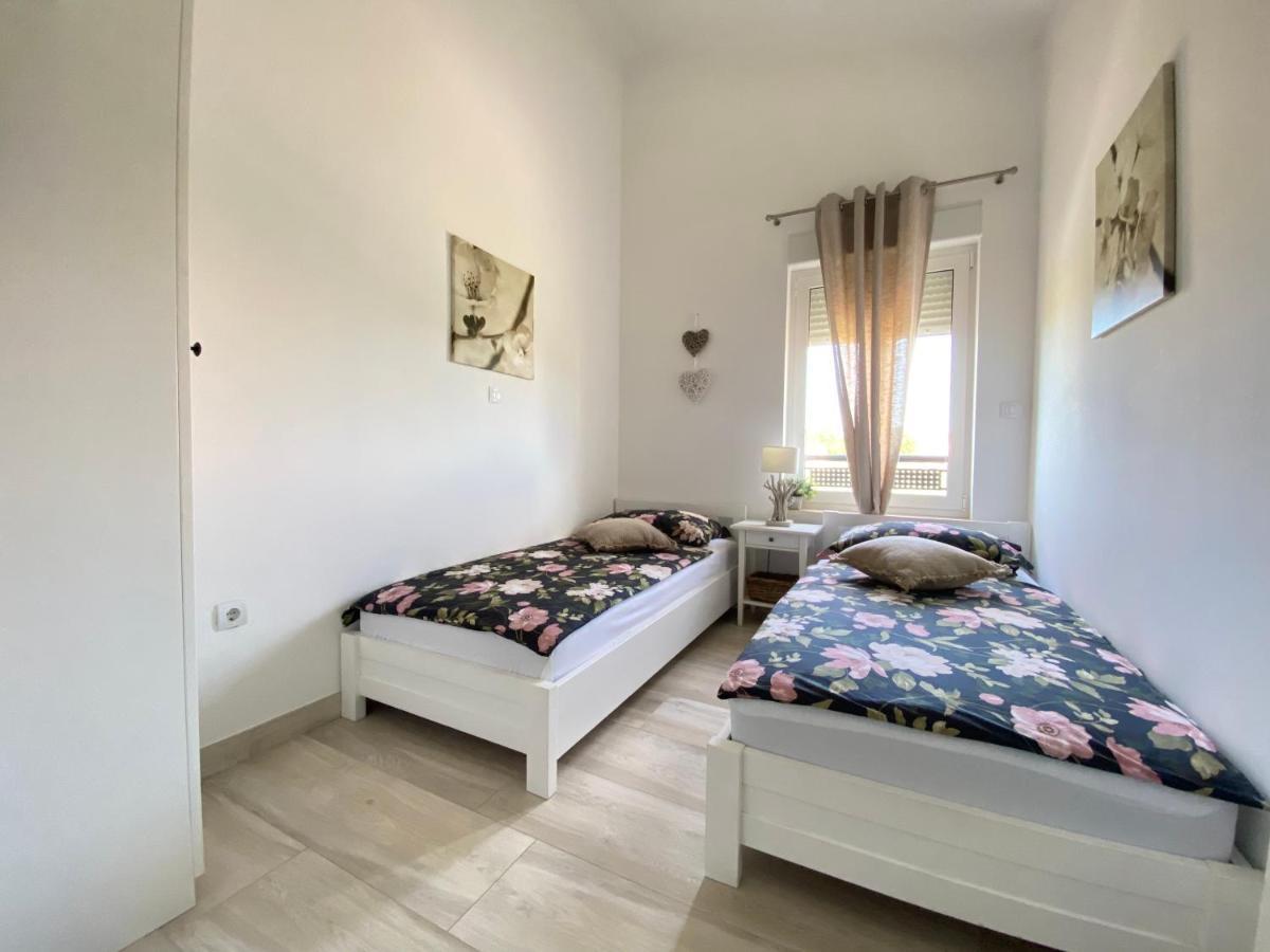 Villa Divina With Private Heated Pool Πούλα Εξωτερικό φωτογραφία